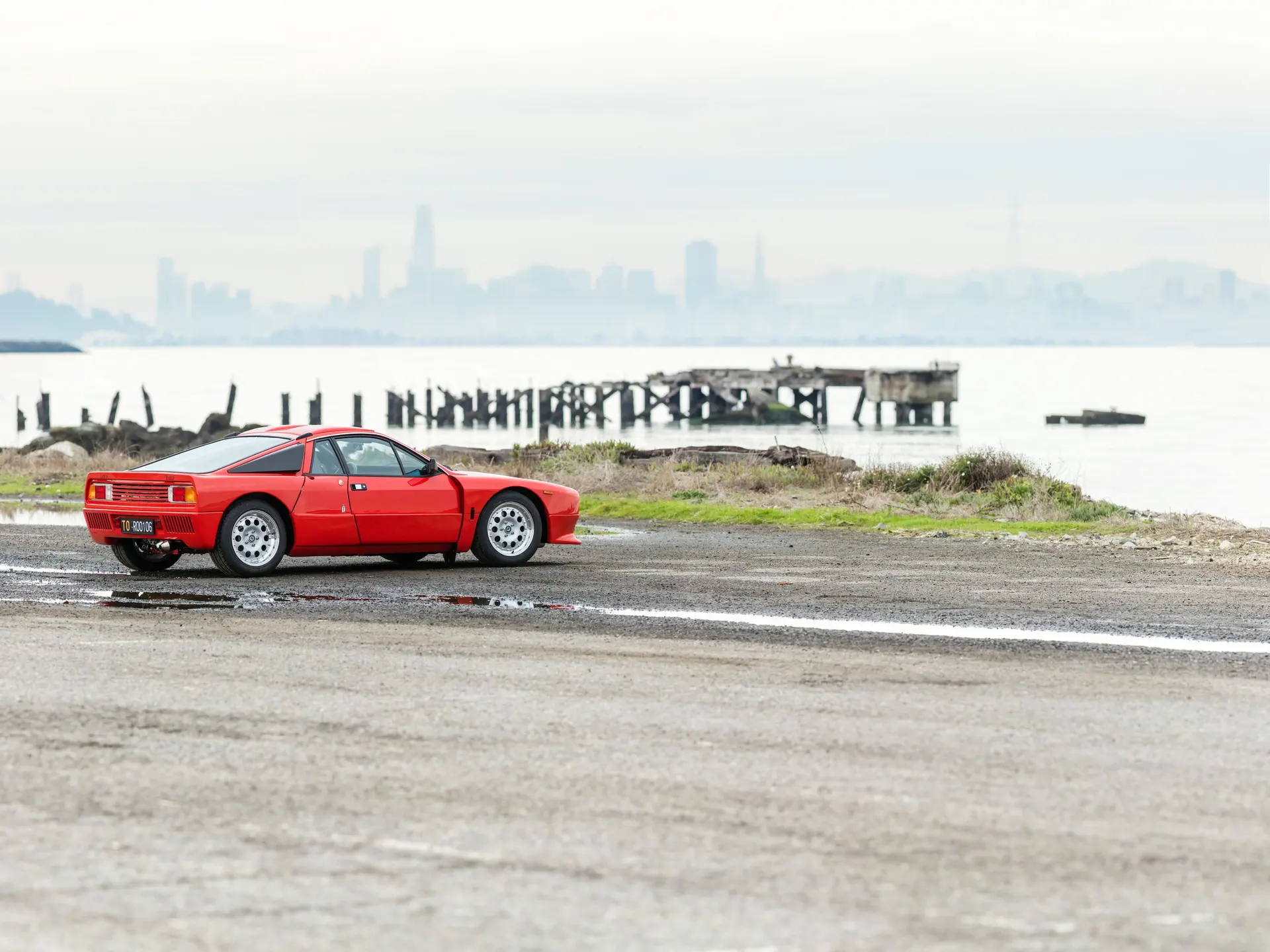 Red Rally 037 Stradale, rear three-quarter