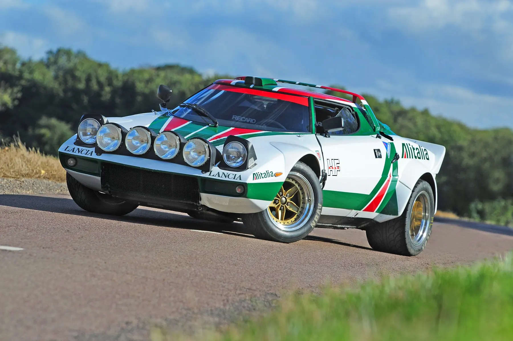 Alitalia-liveried Stratos Gruppo 4 in side profile