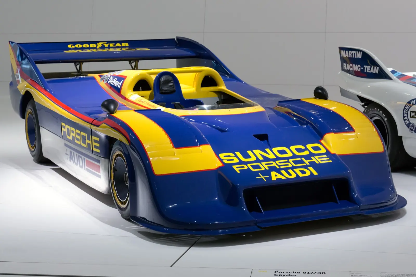 The 917/30 in Sunoco blue, Porsche Museum