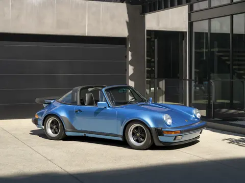 911 Carrera 3.2 Targa 'Turbo-Look' — photograph