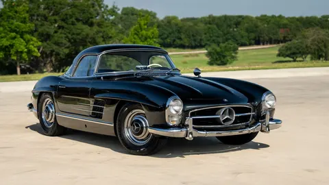 300 SL Roadster — photograph