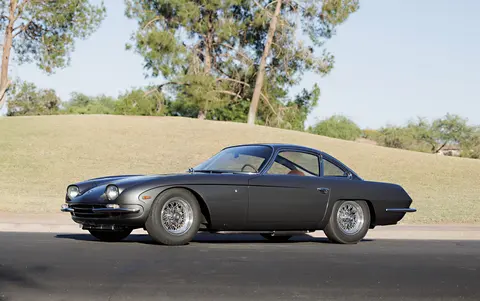 350 GT — photograph