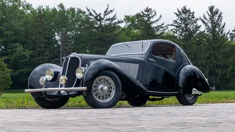 Type 135 Competition Court Teardrop Coupe — photograph